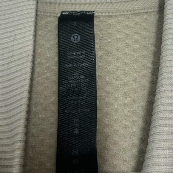 Lululemon Men’s Beige Textured Waffle Pullover Quarter Zip Sweater size small - Picture 14 of 15